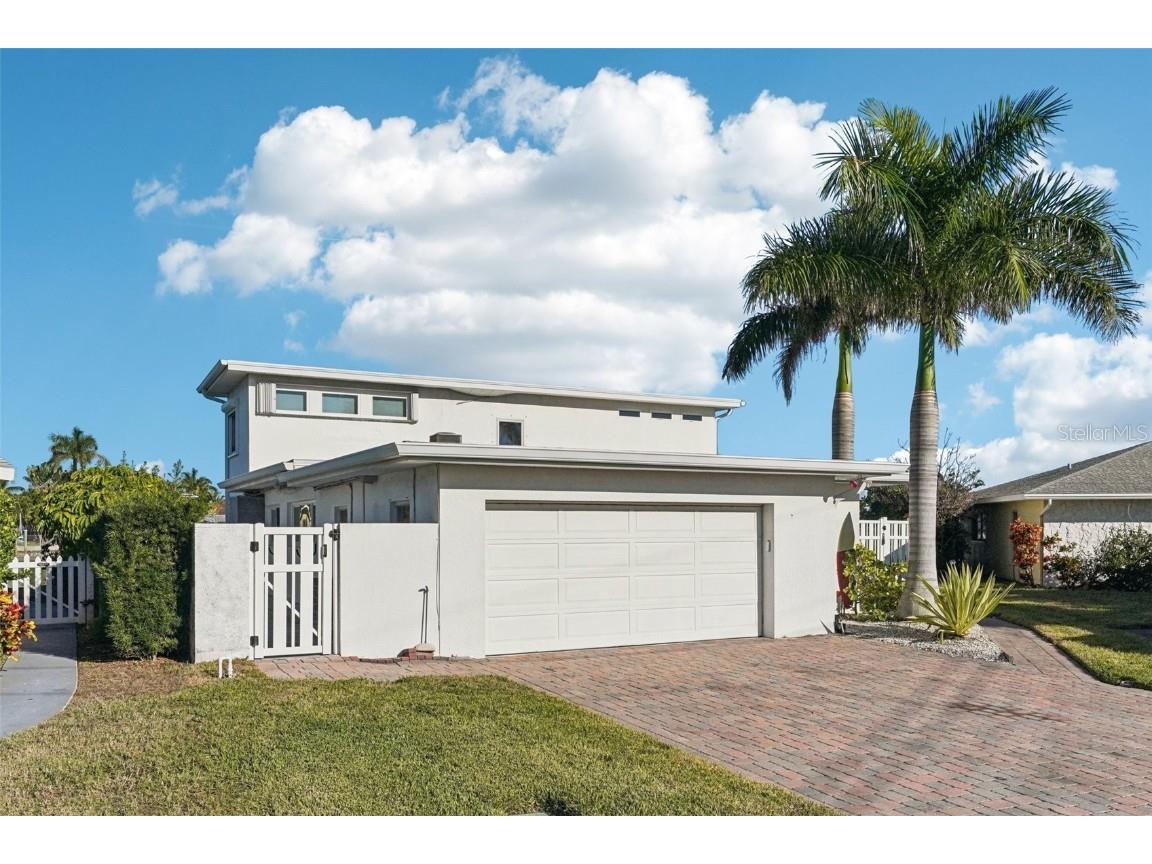 11055 6th Street E Treasure Island FL 33706 TB8456026 image2