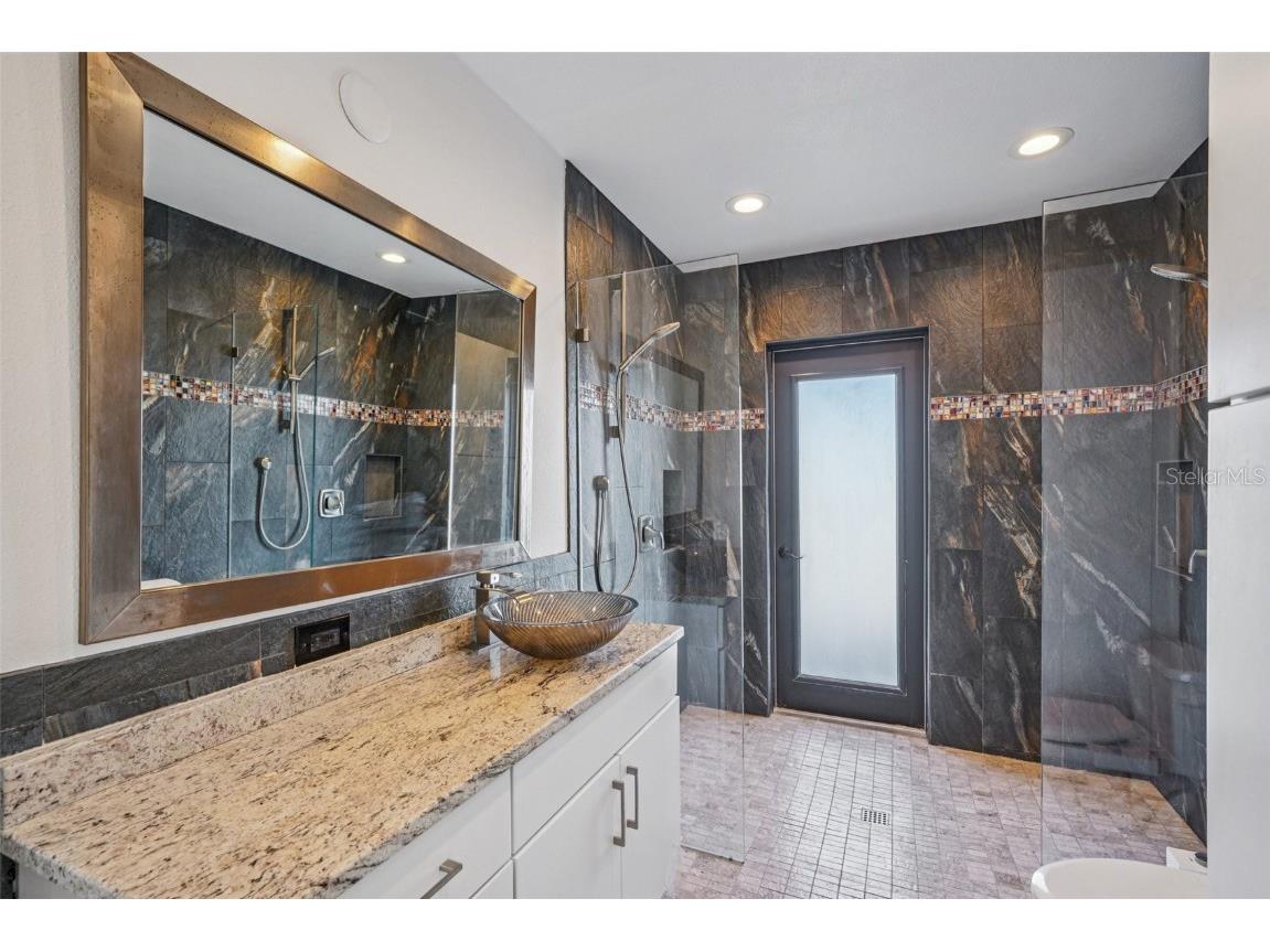 11055 6th Street E Treasure Island FL 33706 TB8456026 image20