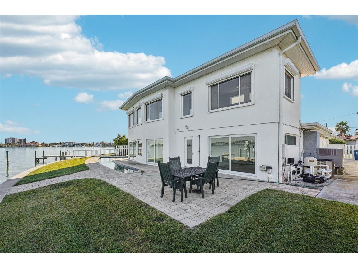 11055 6th Street E Treasure Island FL 33706 TB8456026 image32