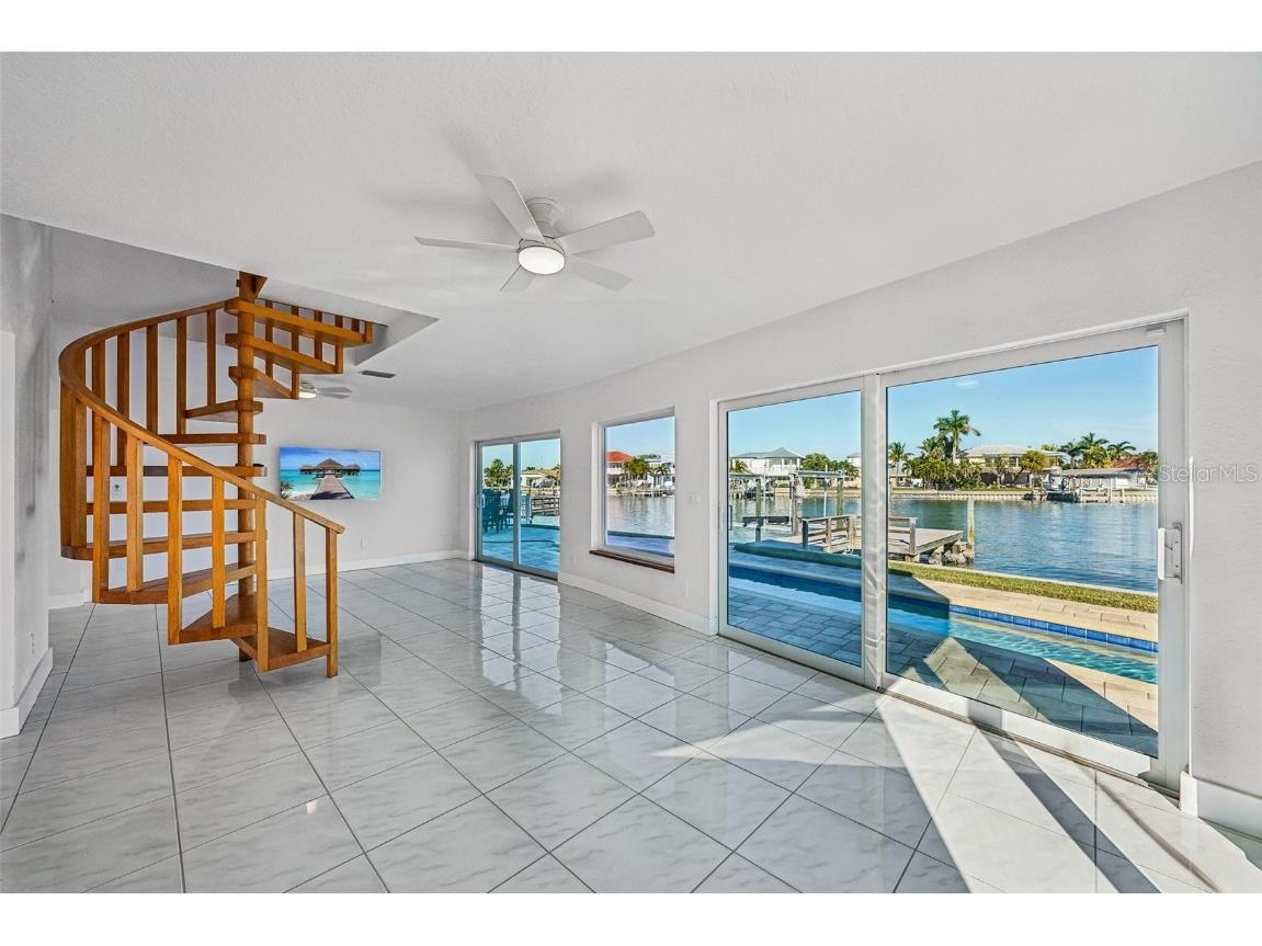 11055 6th Street E Treasure Island FL 33706 TB8456026 image6