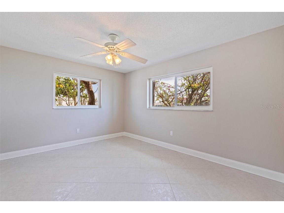 11055 7th Street E Treasure Island FL 33706 - BOCA CIEGA BAY TB8402262 image21