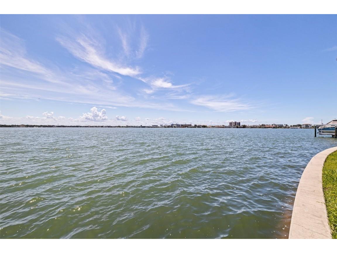 11055 7th Street E Treasure Island FL 33706 - BOCA CIEGA BAY TB8402262 image26