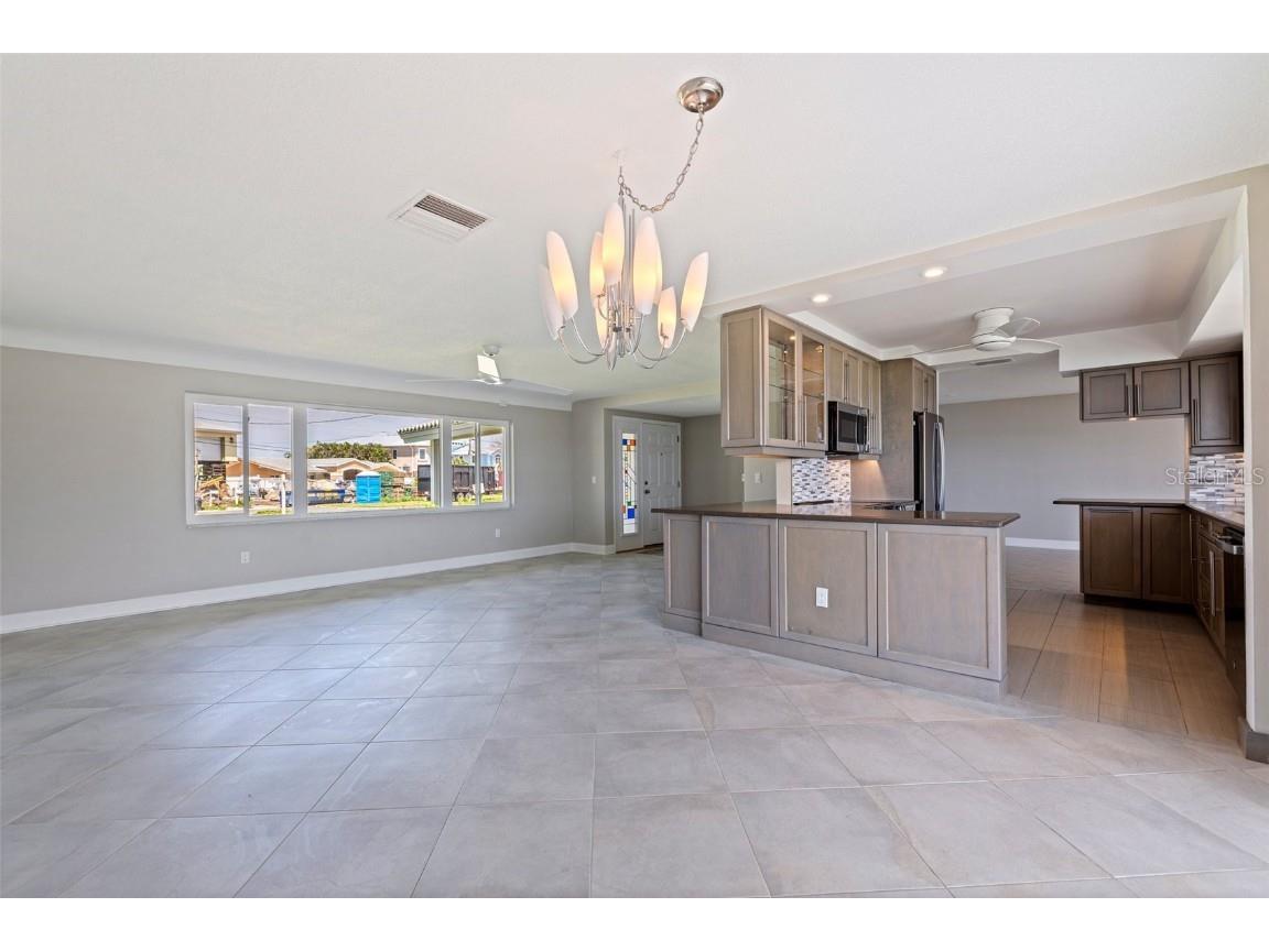 11055 7th Street E Treasure Island FL 33706 - BOCA CIEGA BAY TB8402262 image9