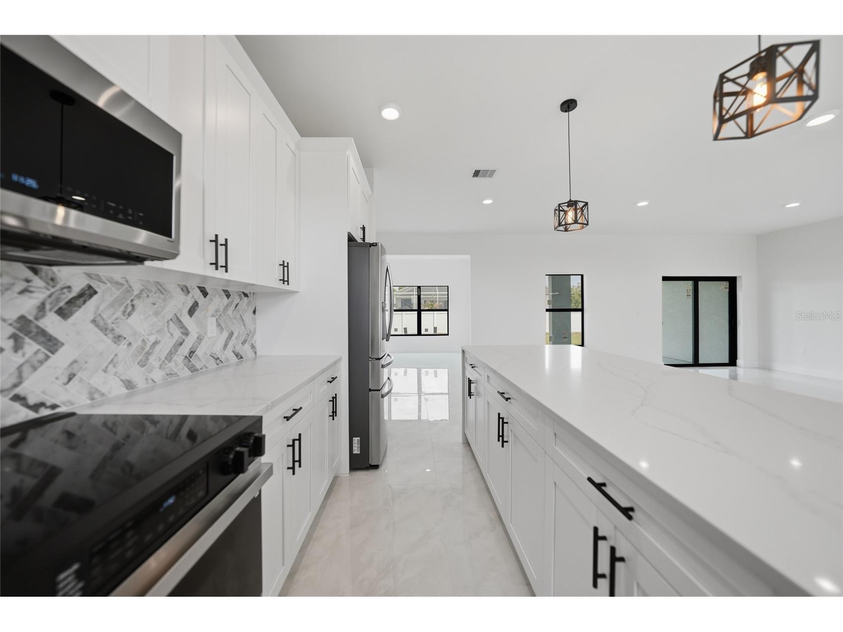 11058 Gulfstream Boulevard Englewood FL 34224 C7524139 image12