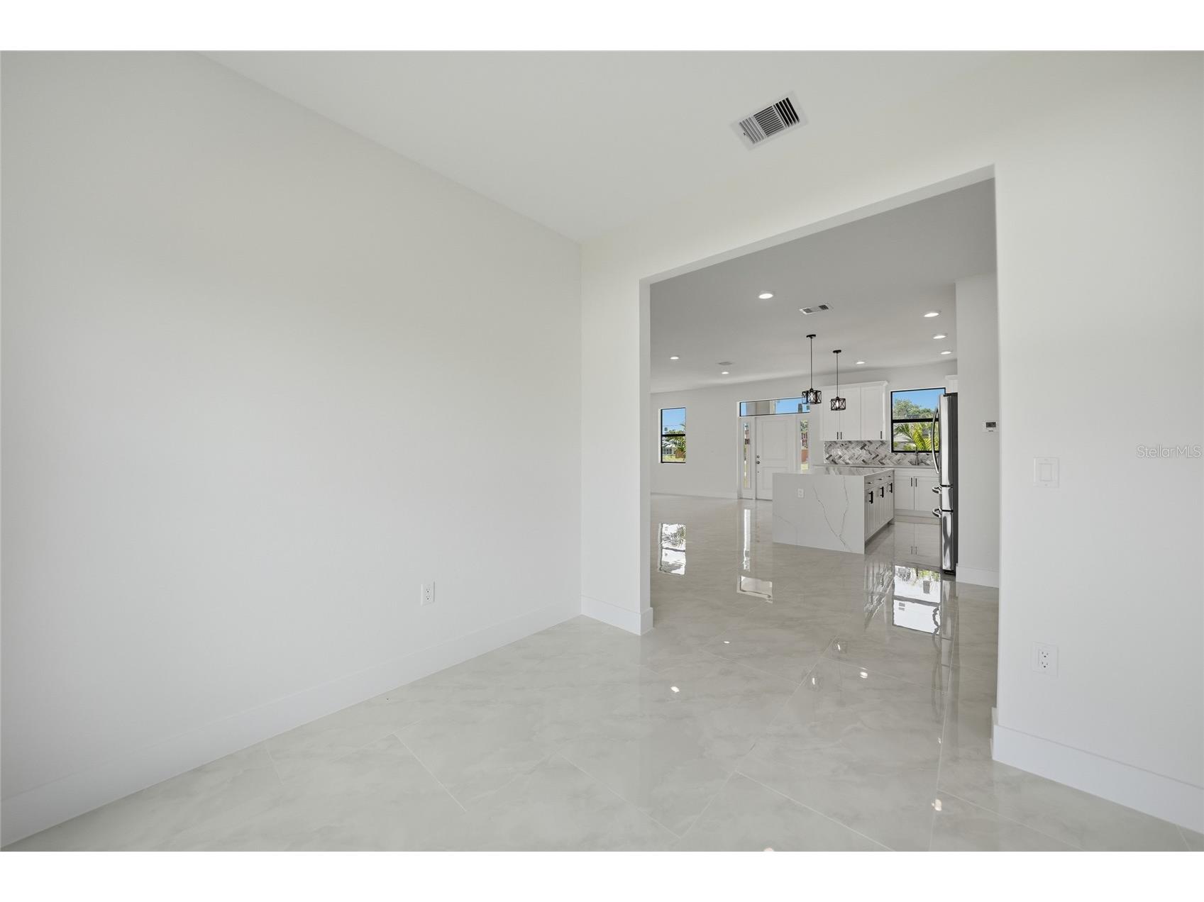 11058 Gulfstream Boulevard Englewood FL 34224 C7524139 image17