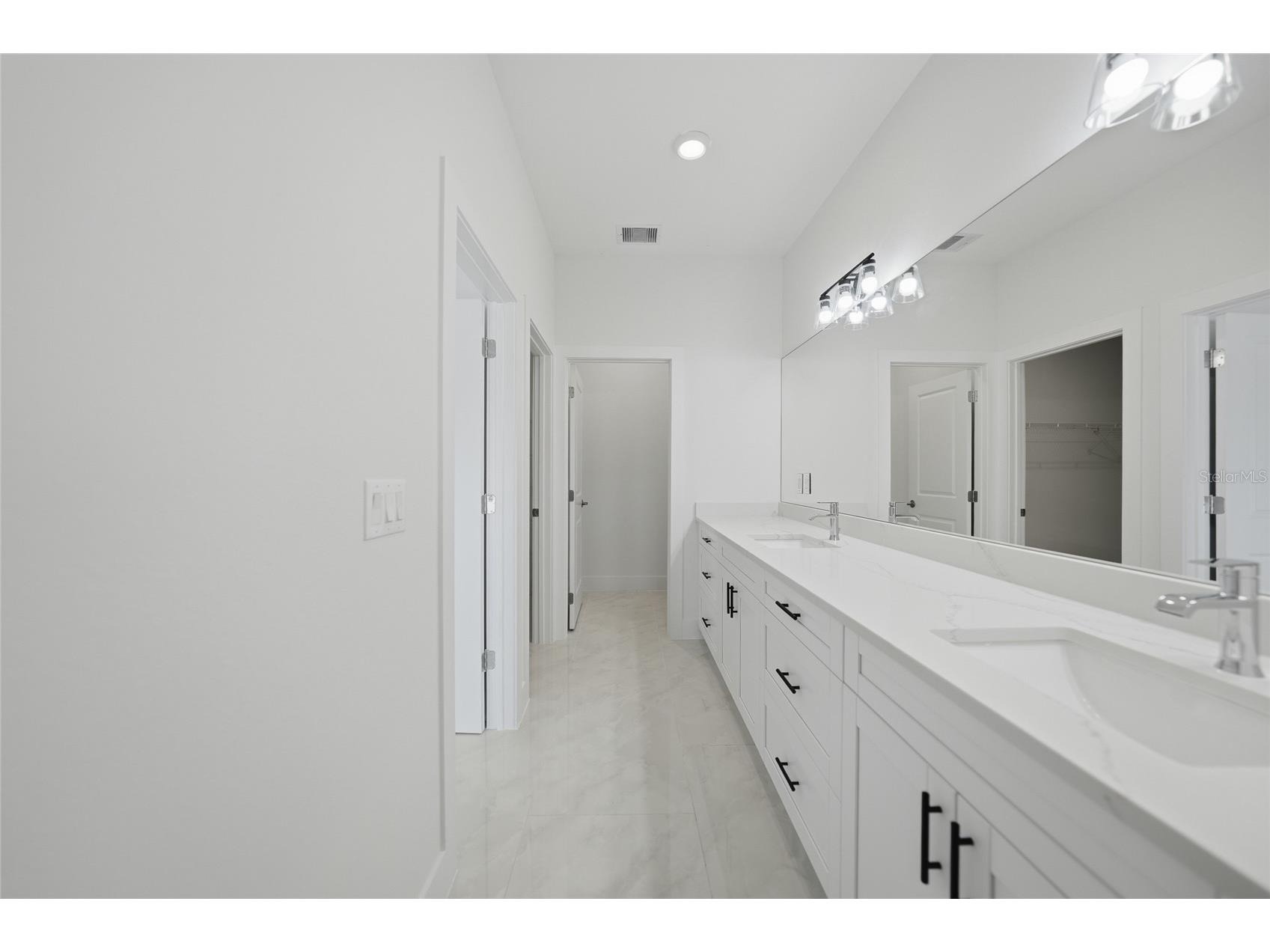11058 Gulfstream Boulevard Englewood FL 34224 C7524139 image25