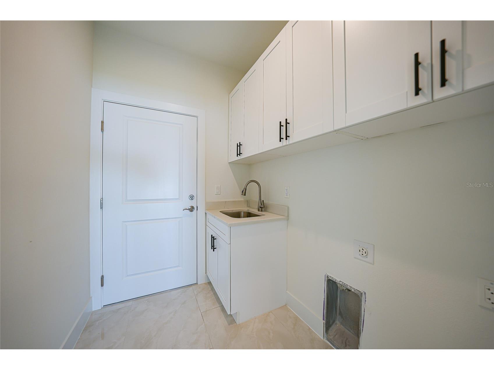 11058 Gulfstream Boulevard Englewood FL 34224 C7524139 image34