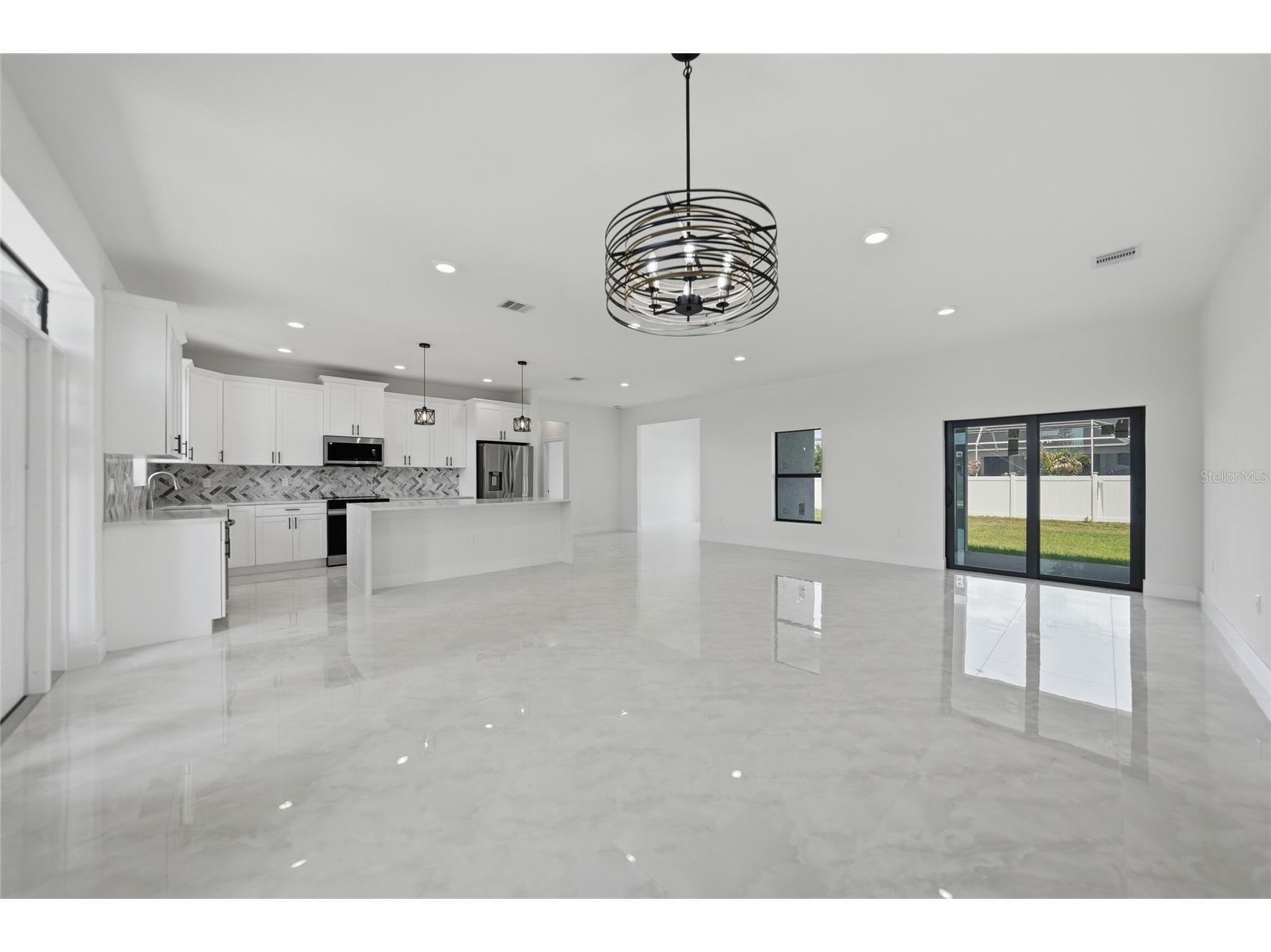 11058 Gulfstream Boulevard Englewood FL 34224 C7524139 image5