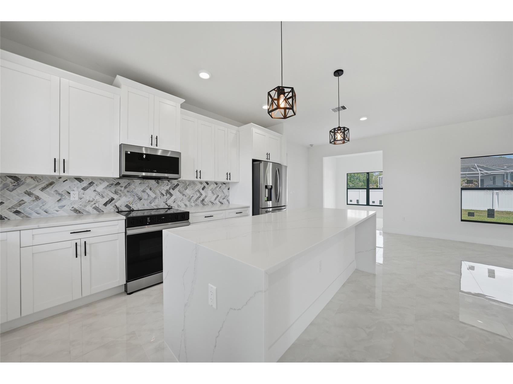 11058 Gulfstream Boulevard Englewood FL 34224 C7524139 image8