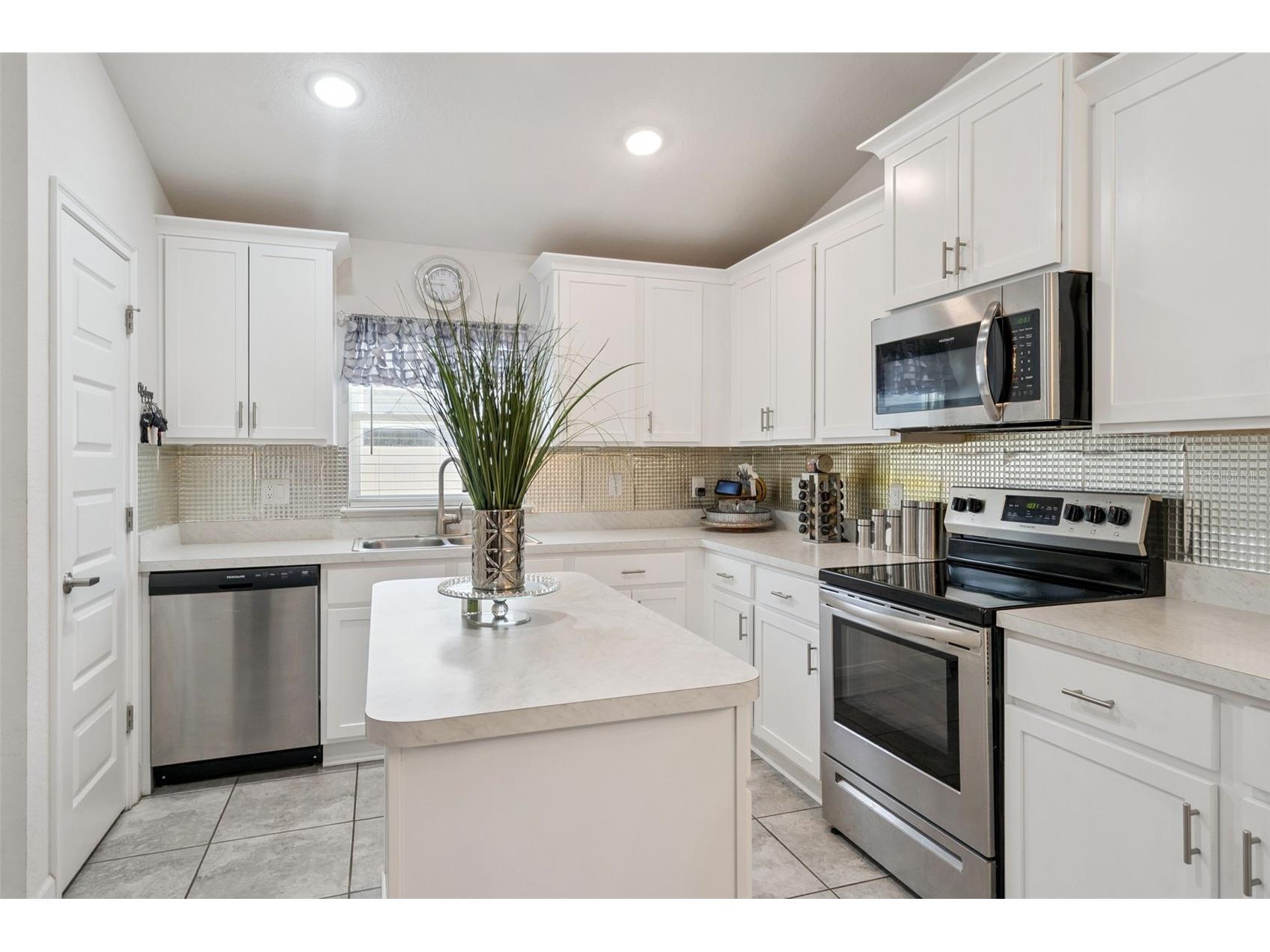 1106 Citrus Landings Boulevard Davenport FL 33837 O6422698 image8