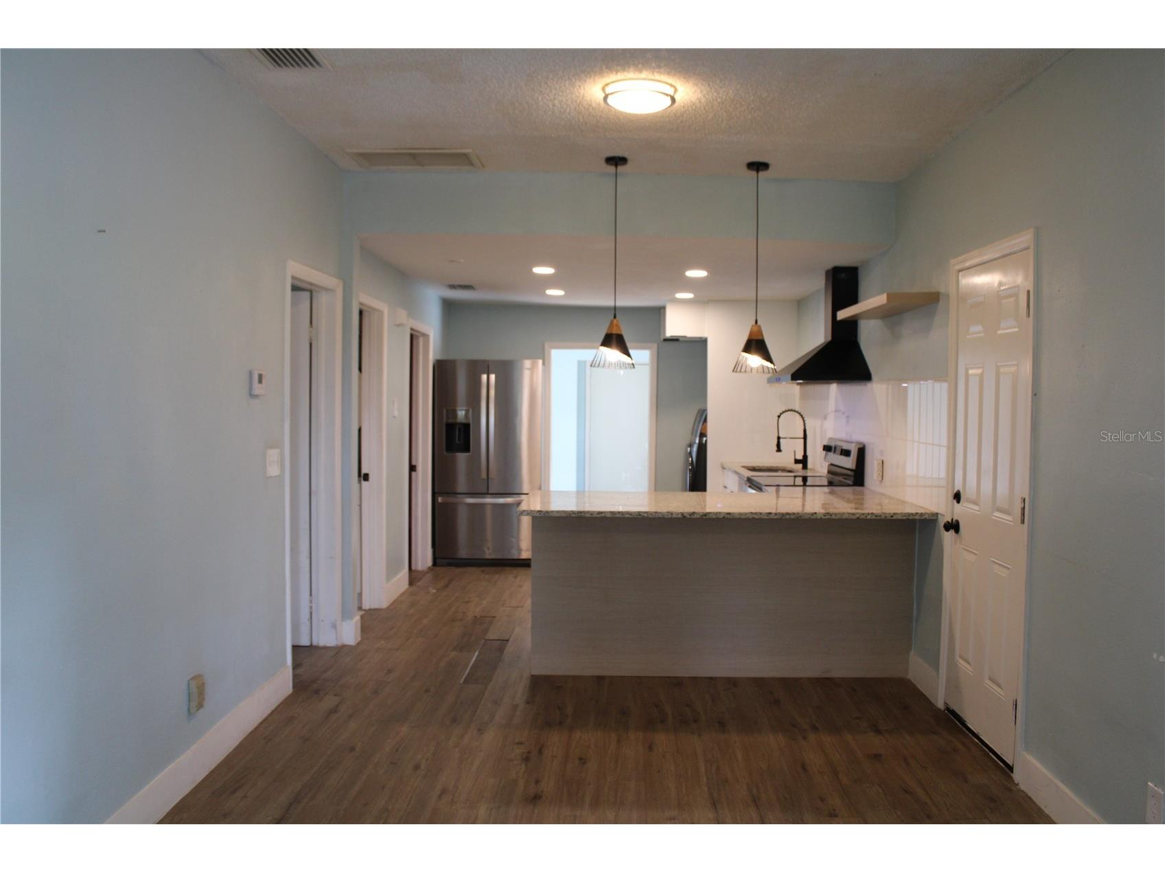 1106 E Dr Martin Luther King Jr Boulevard Plant City FL 33563 TB8494799 image10