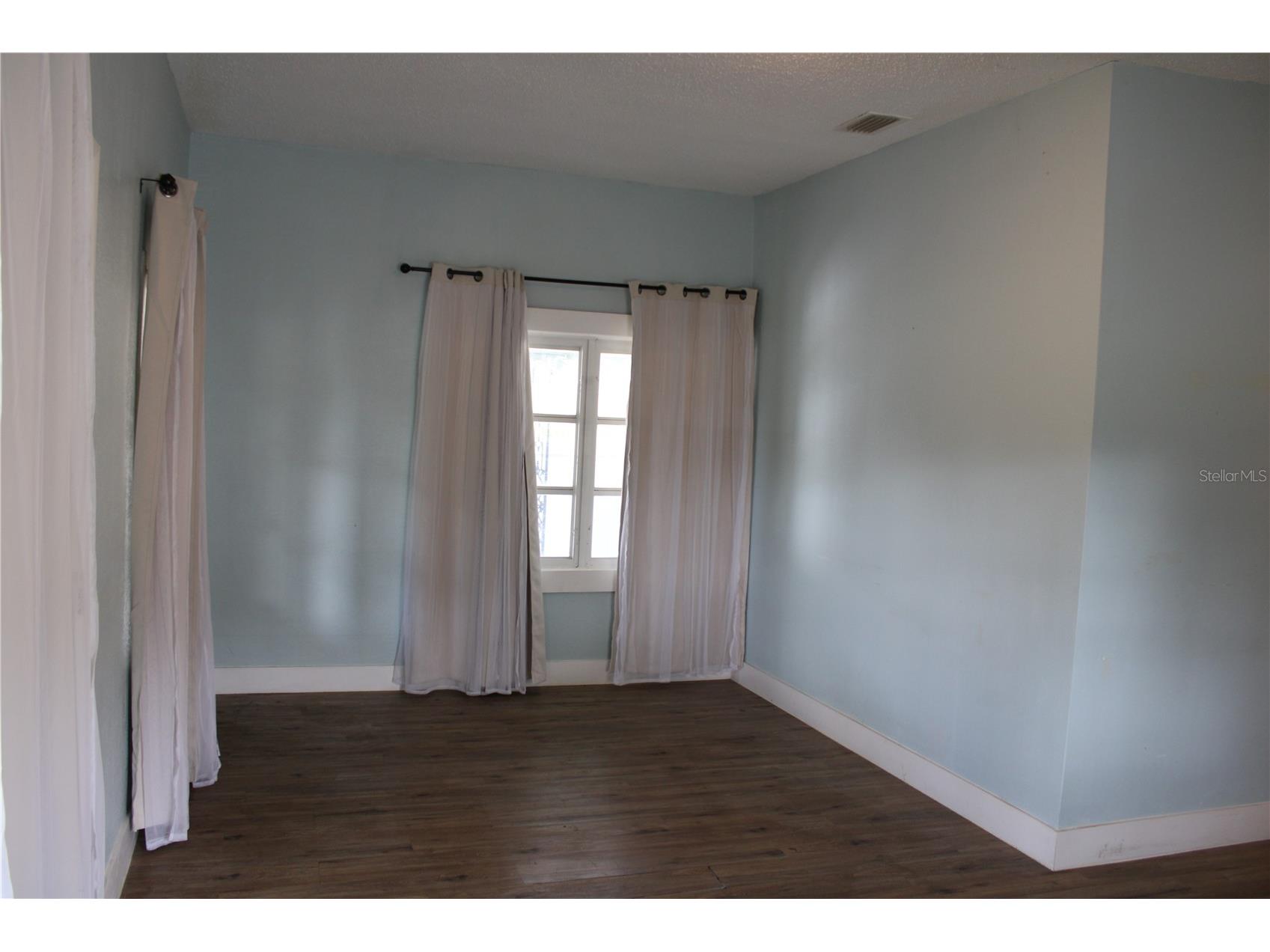 1106 E Dr Martin Luther King Jr Boulevard Plant City FL 33563 TB8494799 image8