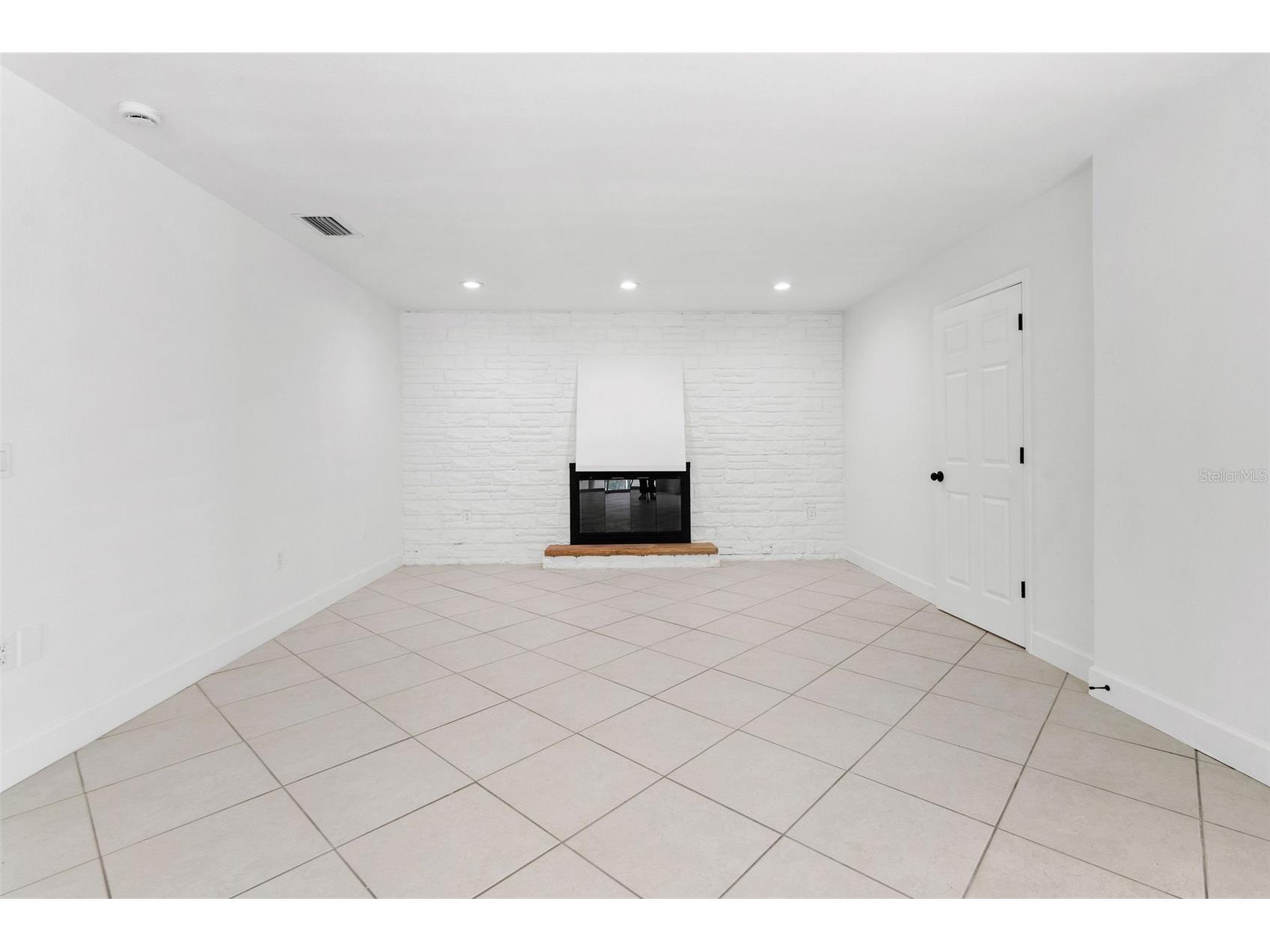 1106 Hummingbird Lane Brandon FL 33511 TB8455071 image21