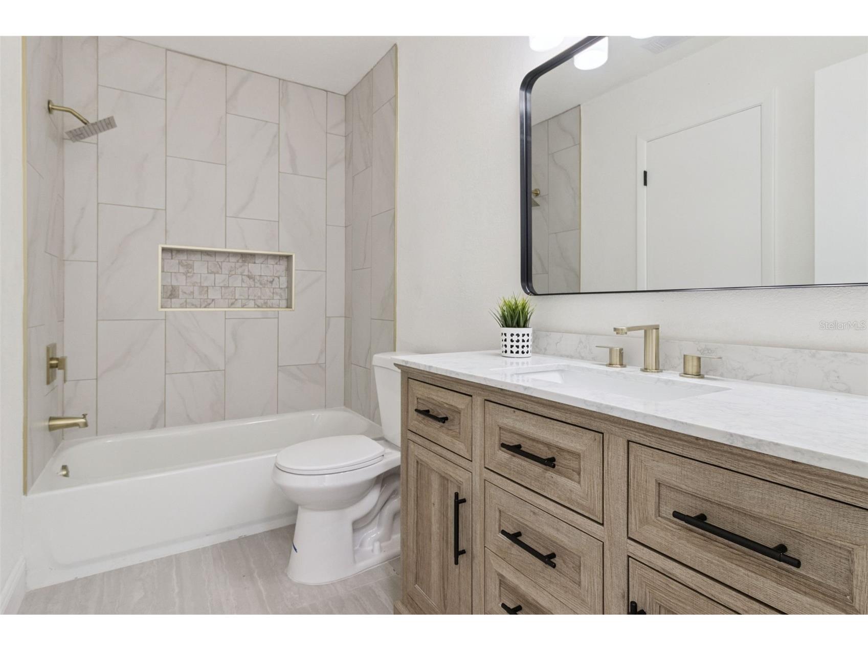 1106 Lake Ariana Boulevard Auburndale FL 33823 - LAKE ARIANA O6385589 image35