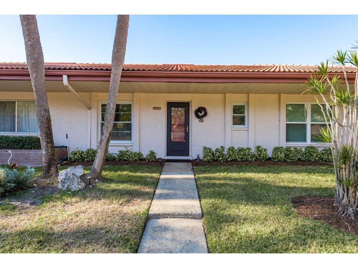1106 Montrose Place #1106 Dunedin FL 34698 TB8336237 image1