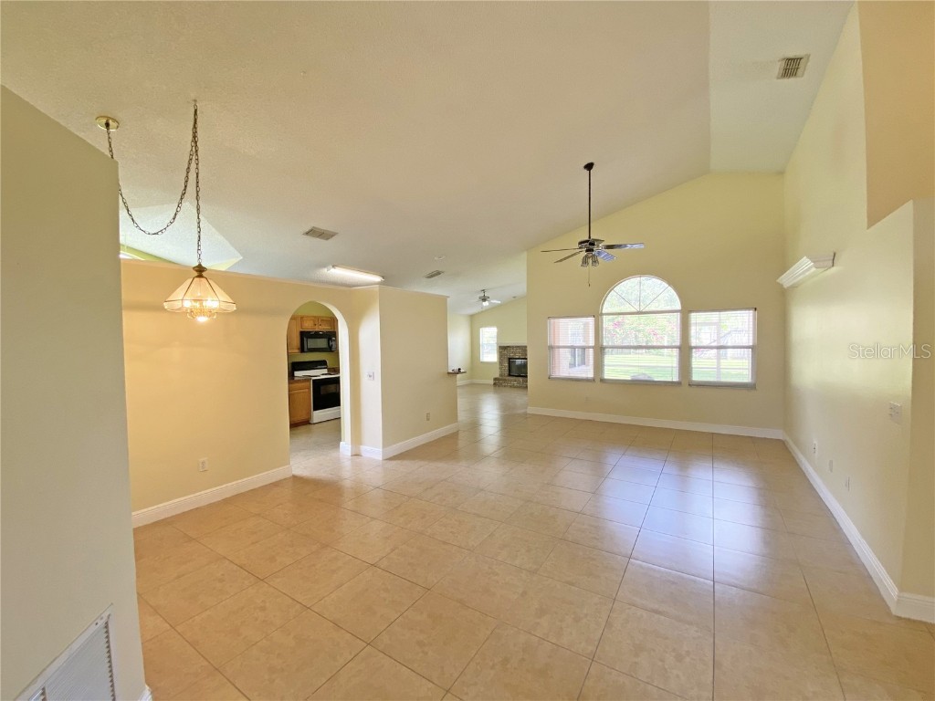 1106 Parker Canal Court Oviedo FL 32765 D6132895 image1