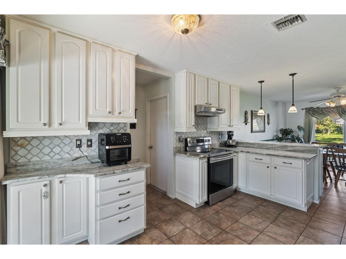 11068 Jacqueline Avenue Englewood FL 34224 C7511579 image8