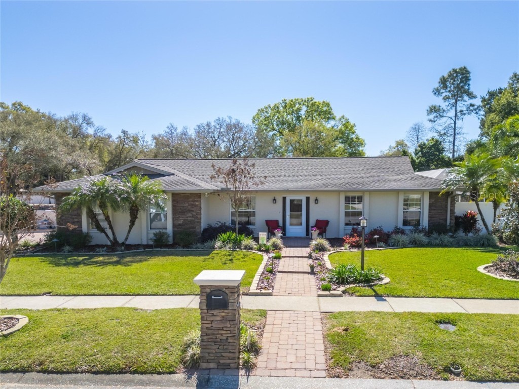 1107 Lakemont Drive Valrico FL 33594 T3506558 image1