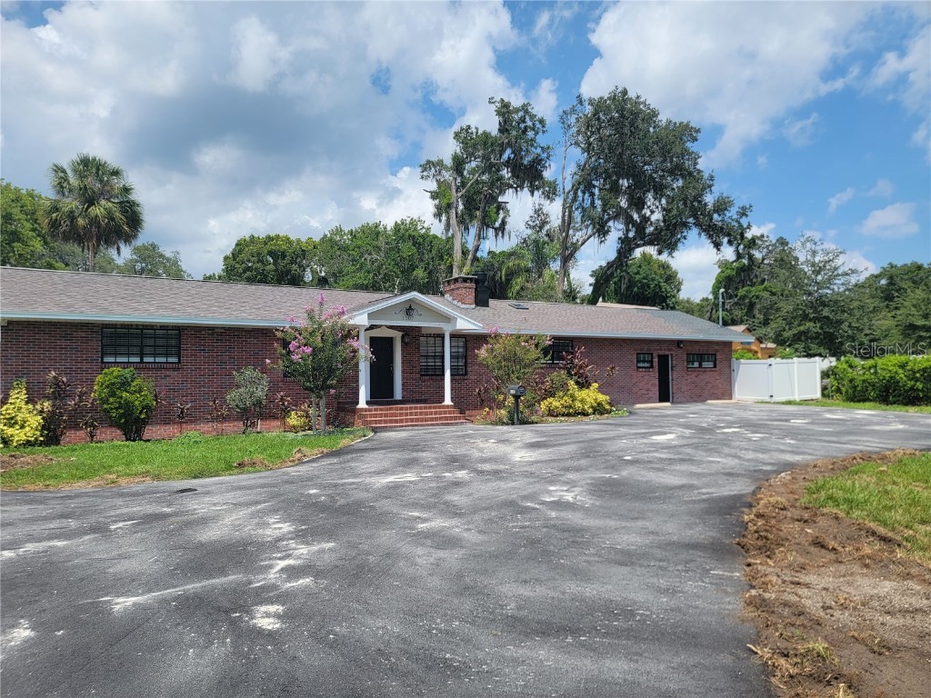 1107 Lithia Pinecrest Road Brandon FL 33511 T3442384 image1