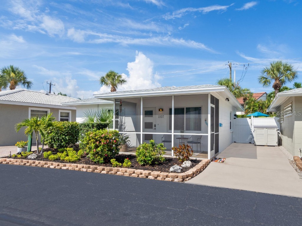 1107 N Moonmist Court #L-2 Sarasota FL 34242 A4613511 image1