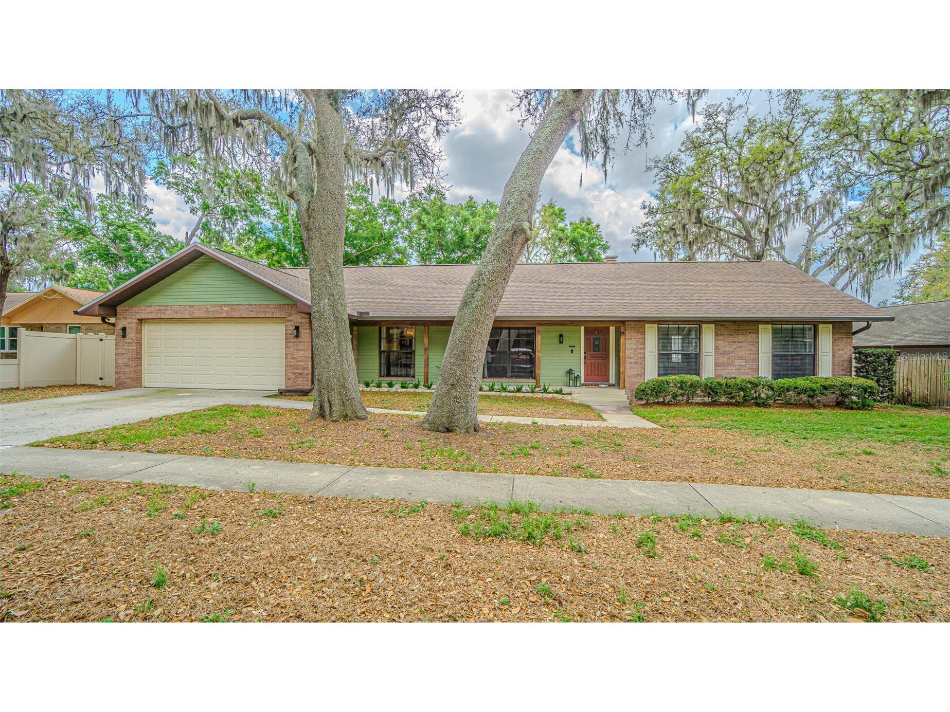 1107 Oakridge Manor Drive Brandon FL 33511 TB8496003 image1