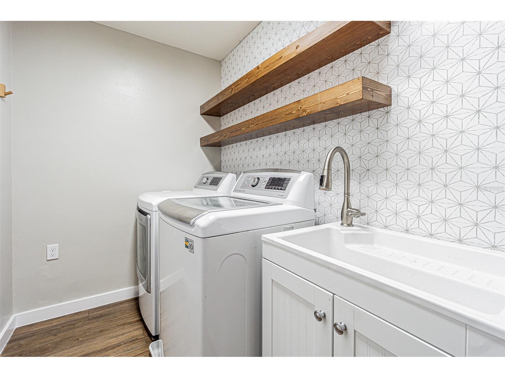1107 Oakridge Manor Drive Brandon FL 33511 TB8496003 image28