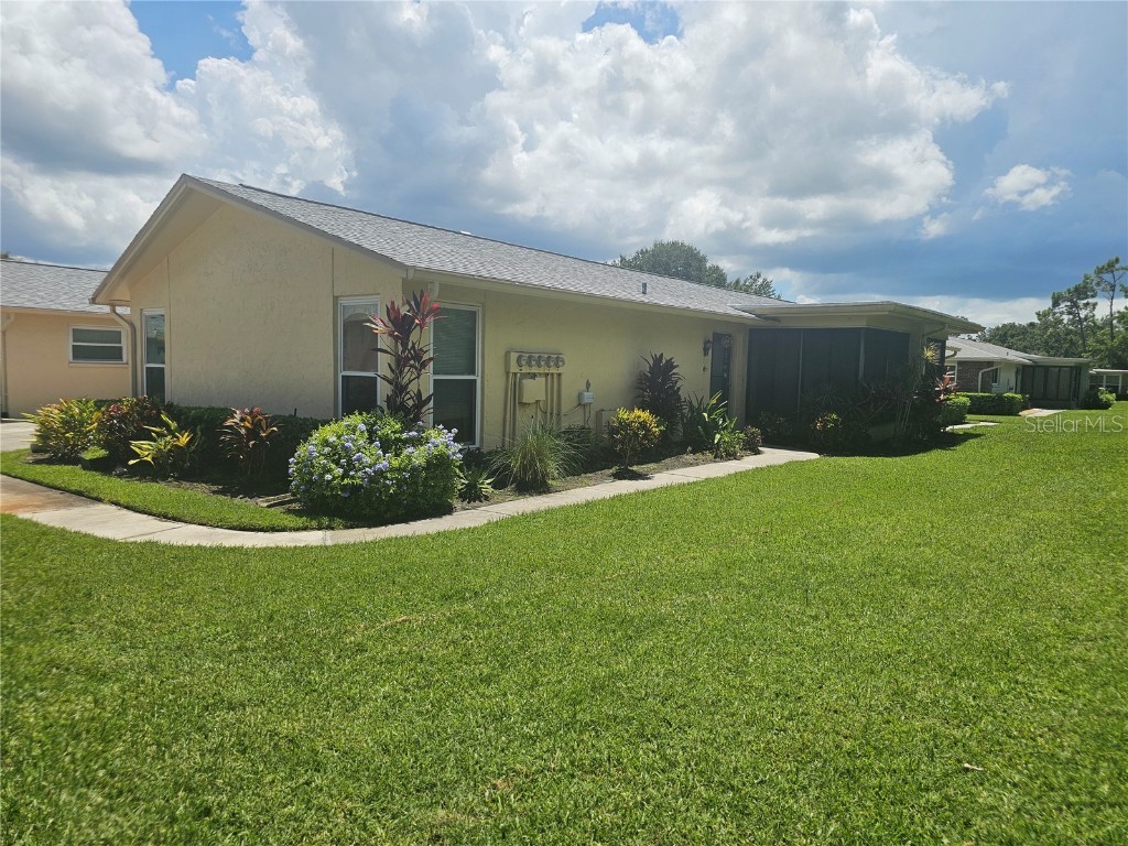 1107 Queen Anne Drive #D Palm Harbor FL 34684 TB8433817 image1