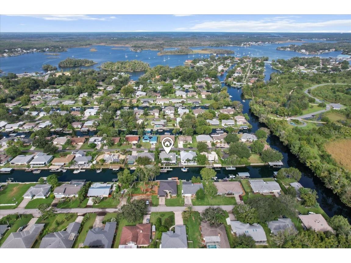 1107 SE 4th Avenue Crystal River FL 34429 OM694986 image2