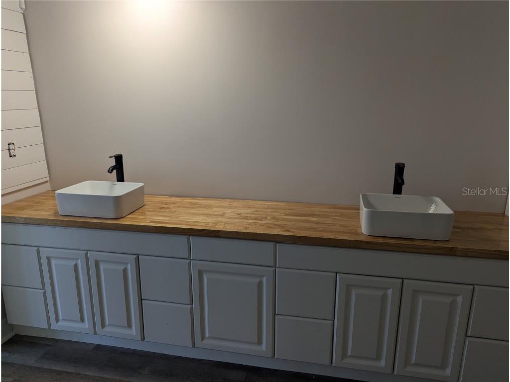 1107 SE 4th Avenue Crystal River FL 34429 OM694986 image22