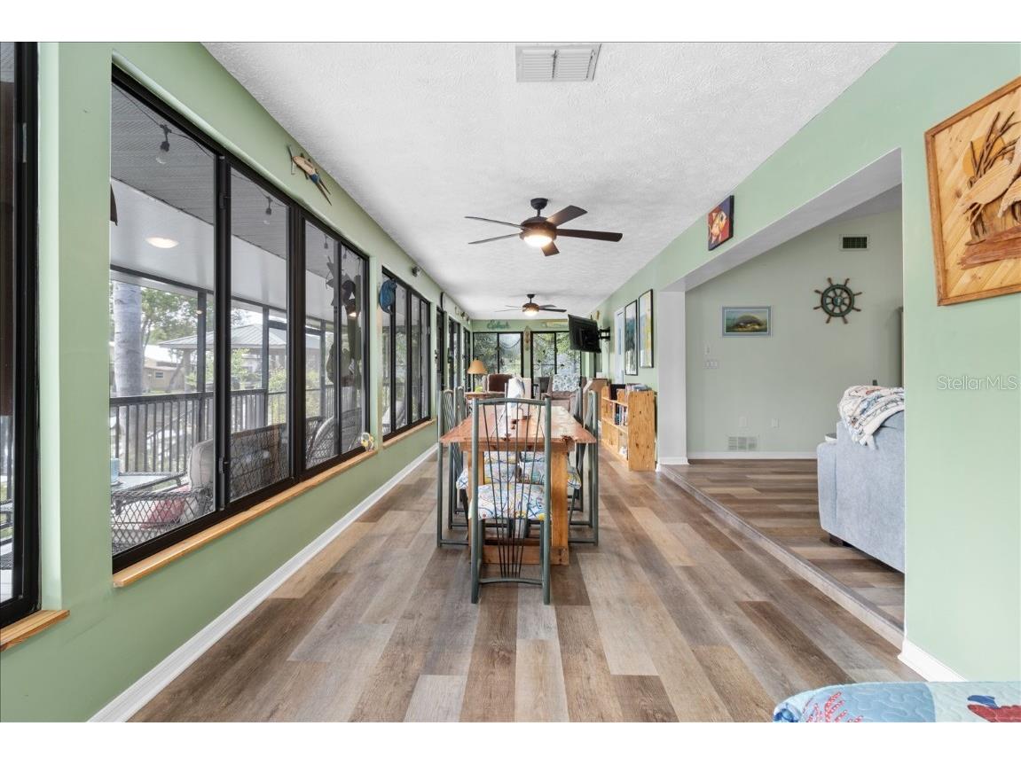 1107 SE 4th Avenue Crystal River FL 34429 OM694986 image6