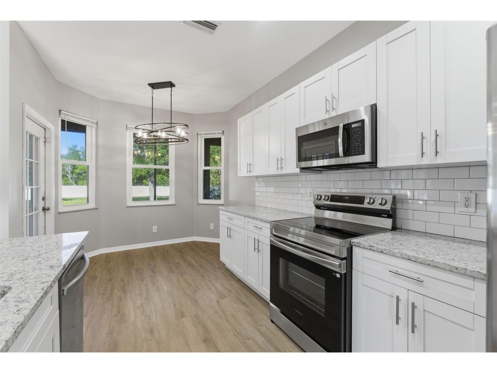 11070 Labrador Duck Road Weeki Wachee FL 34614 W7885443 image11