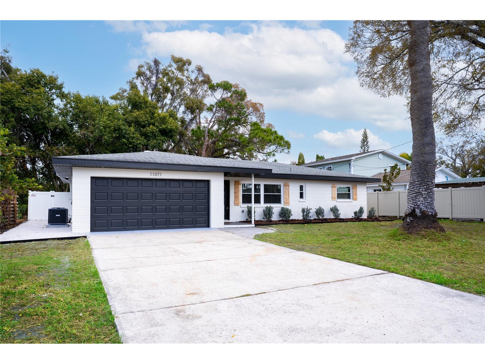 11071 Navajo Drive Saint Petersburg FL 33708 TB8480821 image1