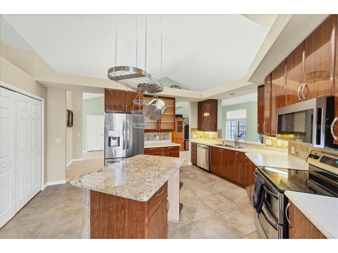 1108 64th Street Court E Bradenton FL 34208 A4652723 image8