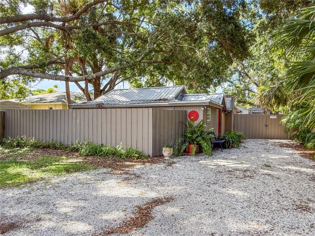 1108 Colleton Drive Sarasota FL 34234 A4661079 image1