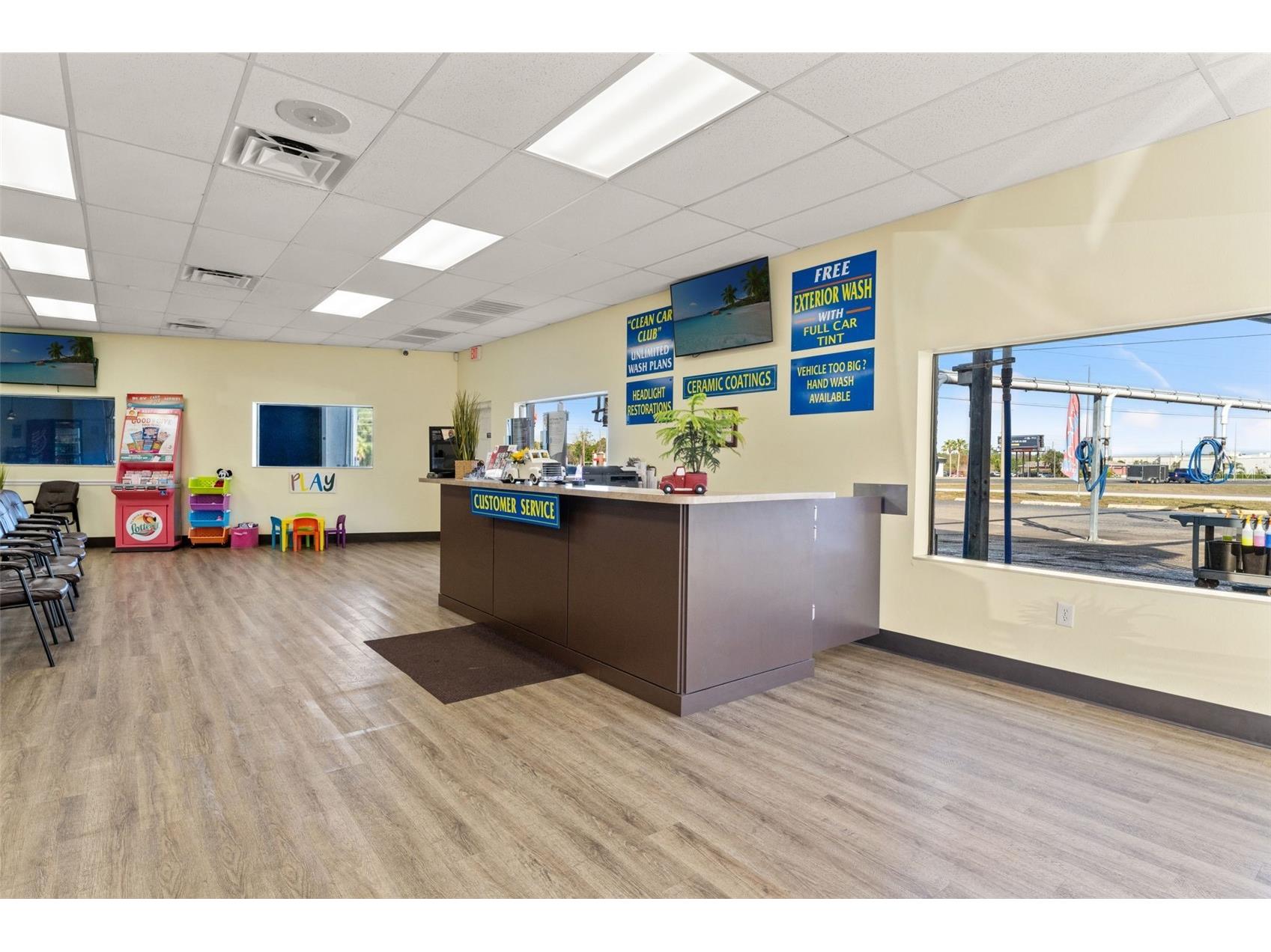 1108 Commercial Way Spring Hill FL 34606 TB8462733 image15