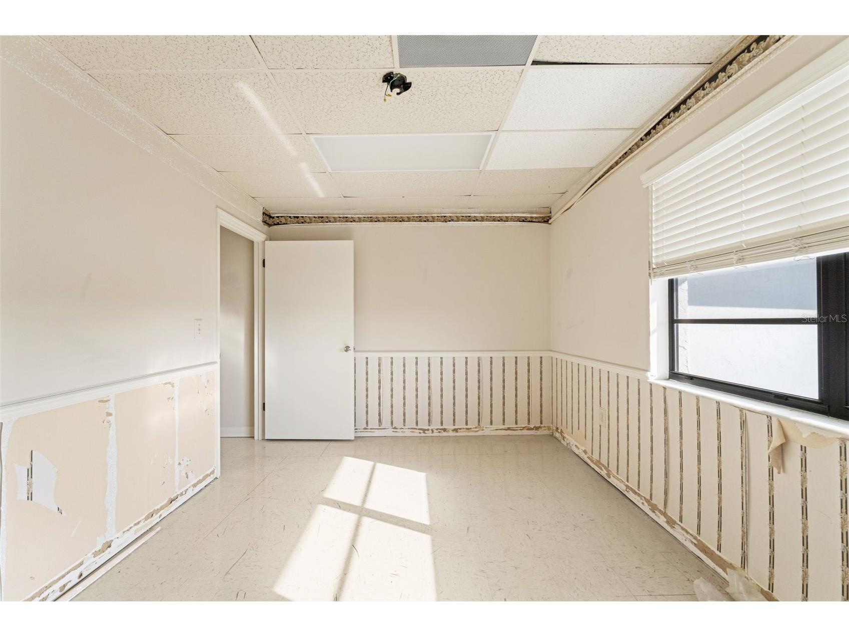 1108 Commercial Way Spring Hill FL 34606 TB8462733 image32