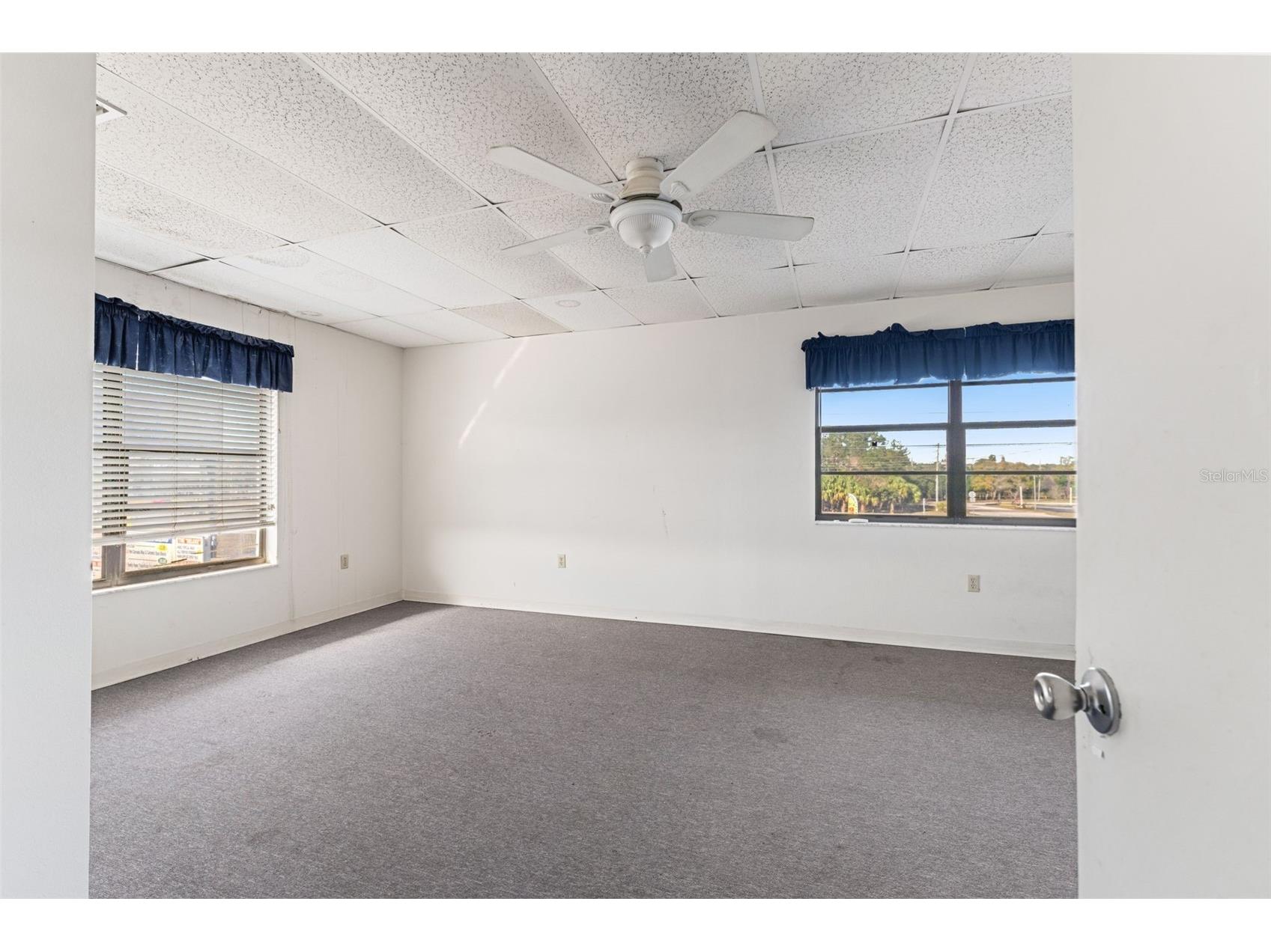 1108 Commercial Way Spring Hill FL 34606 TB8462733 image33