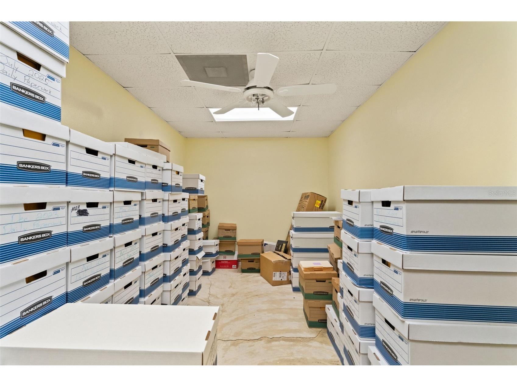 1108 Commercial Way Spring Hill FL 34606 TB8462733 image37