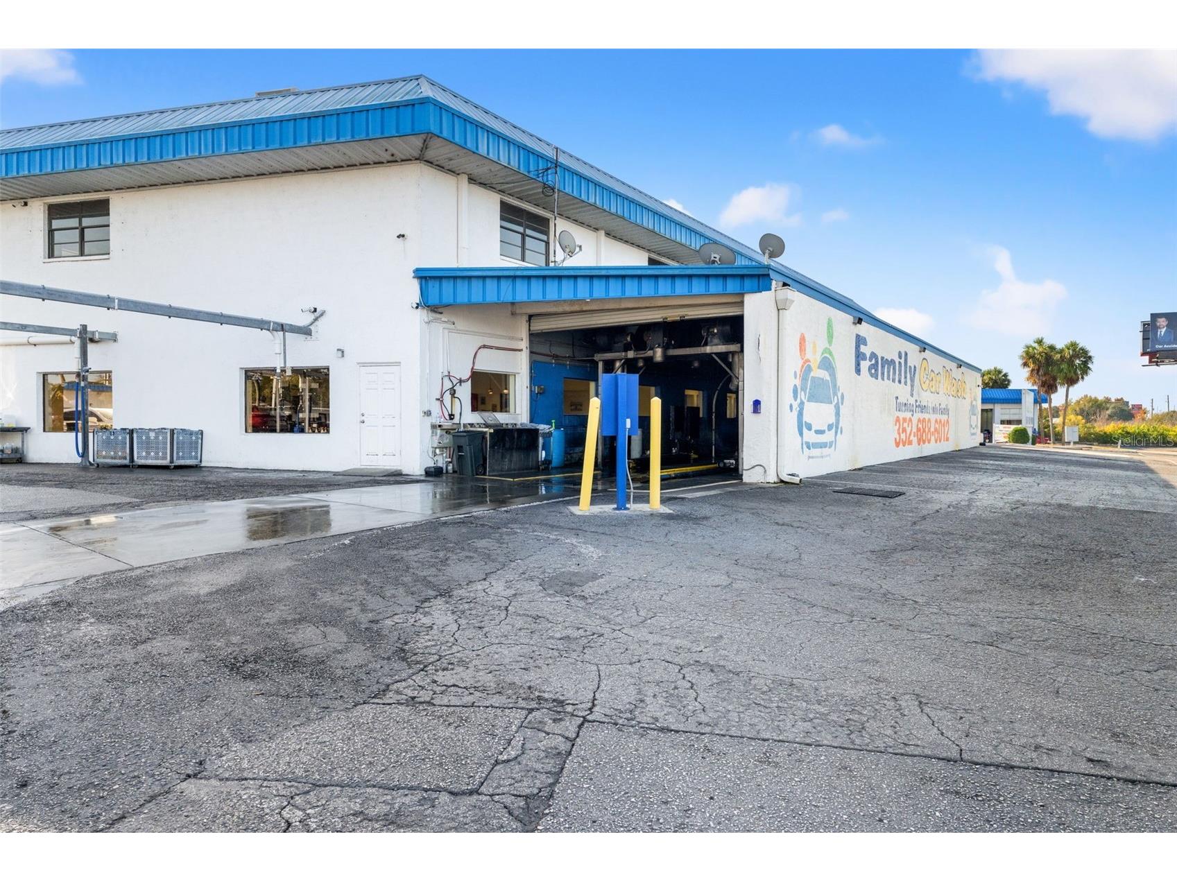 1108 Commercial Way Spring Hill FL 34606 TB8462733 image8