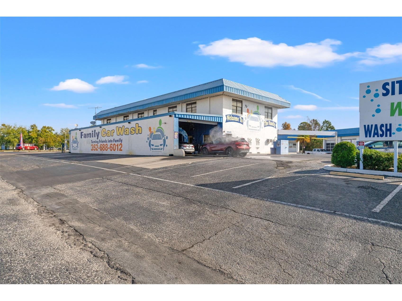 1108 Commercial Way Spring Hill FL 34606 TB8493575 image1