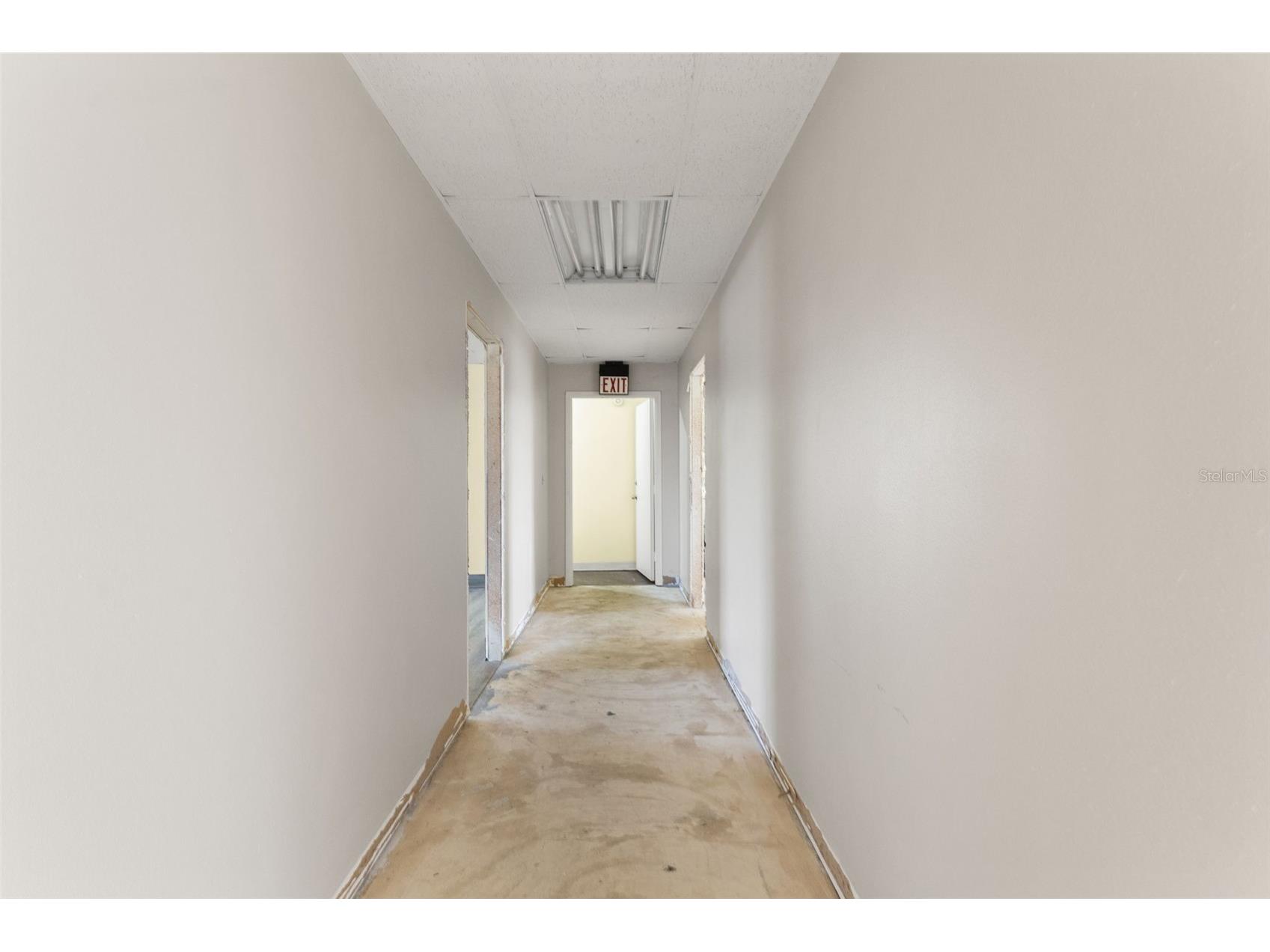 1108 Commercial Way Spring Hill FL 34606 TB8493575 image16