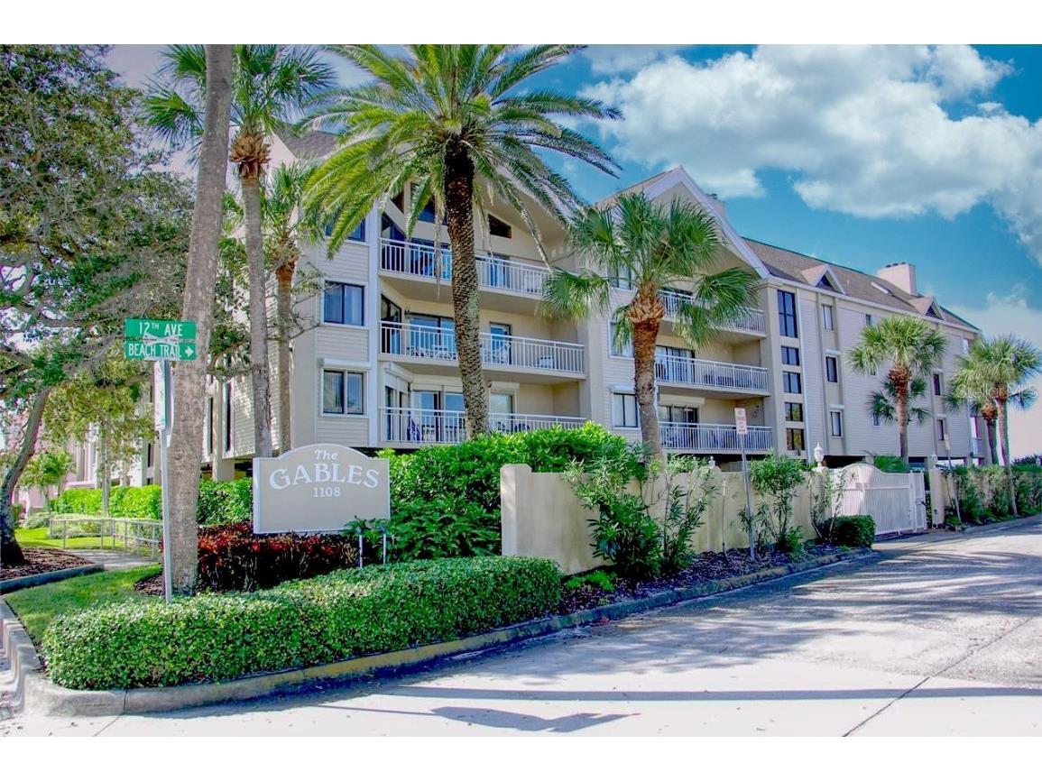 1108 Gulf Boulevard #102 Indian Rocks Beach FL 33785 U8234453 image1