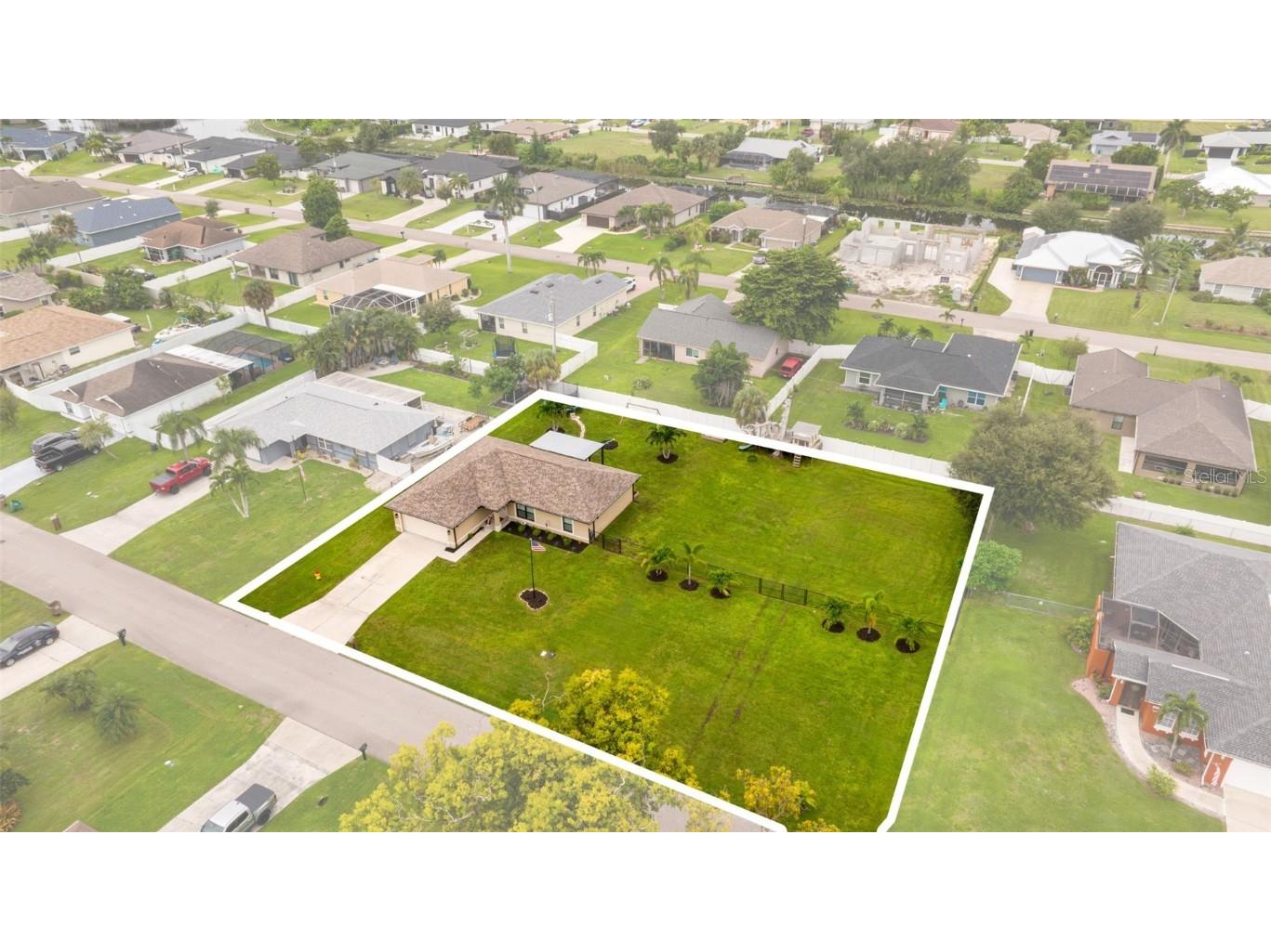 1108 SW 11th Avenue Cape Coral FL 33991 C7515709 image3