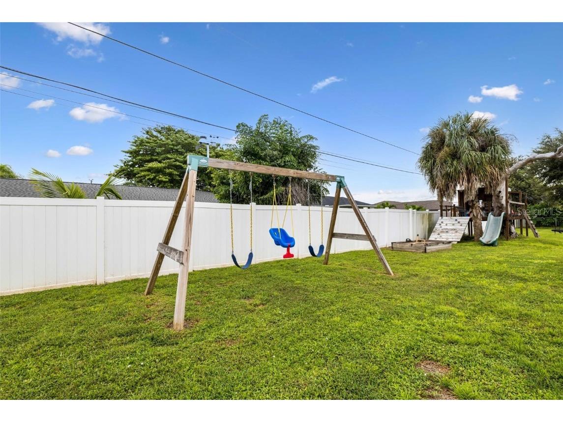 1108 SW 11th Avenue Cape Coral FL 33991 C7515709 image34