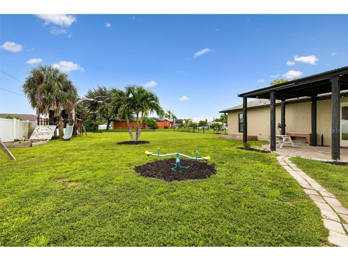 1108 SW 11th Avenue Cape Coral FL 33991 C7515709 image35