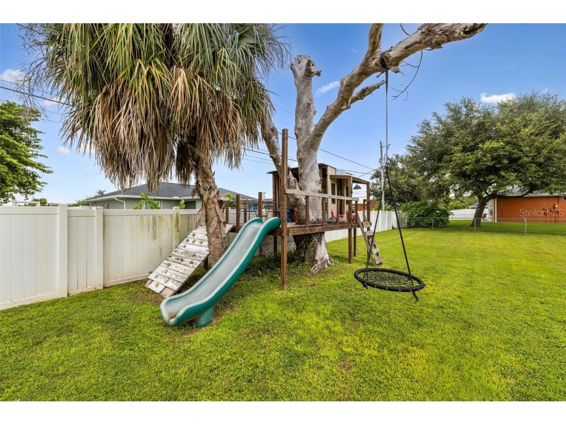 1108 SW 11th Avenue Cape Coral FL 33991 C7515709 image36