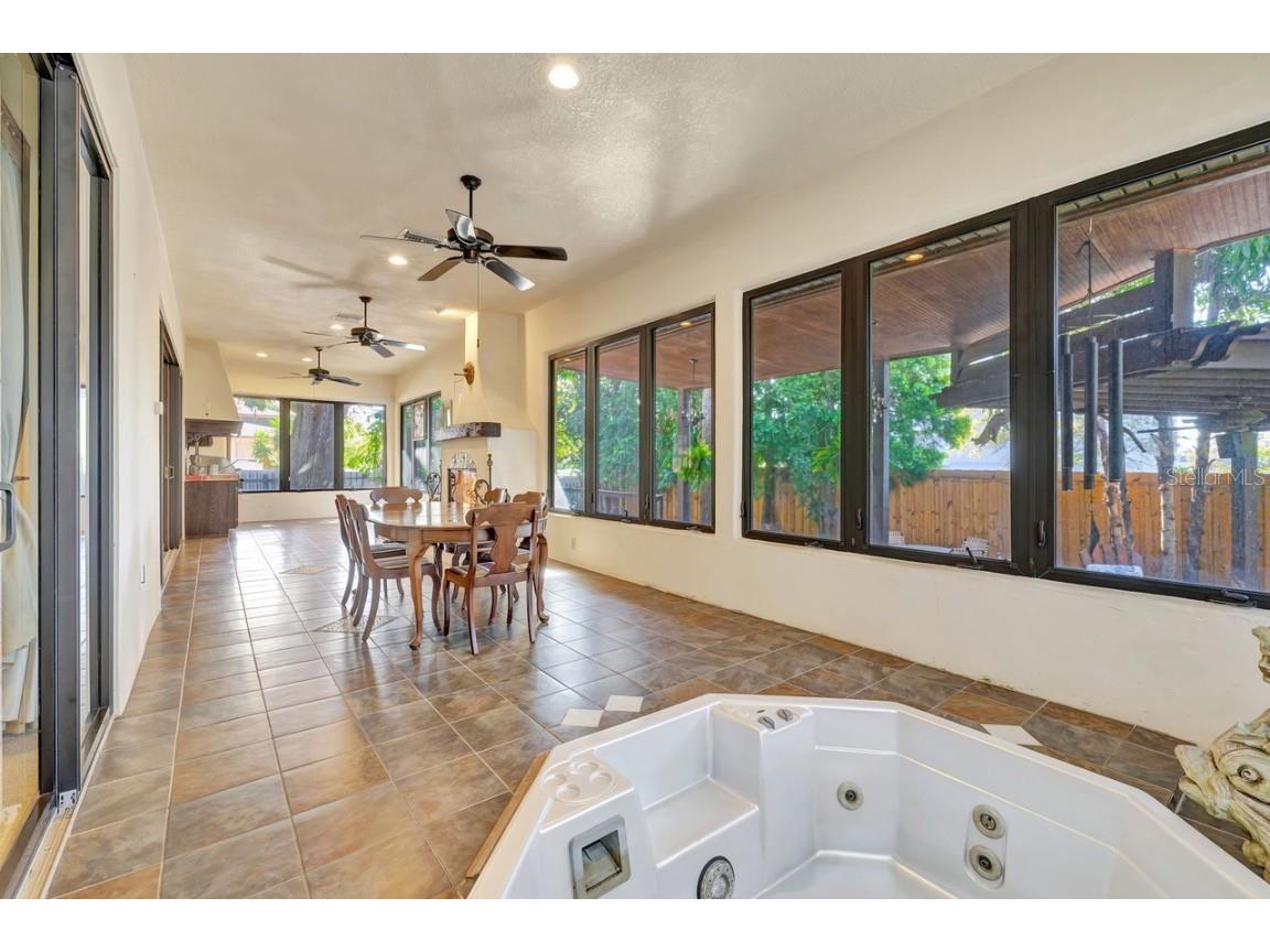 1108 W Charter Street Tampa FL 33602 TB8364770 image40