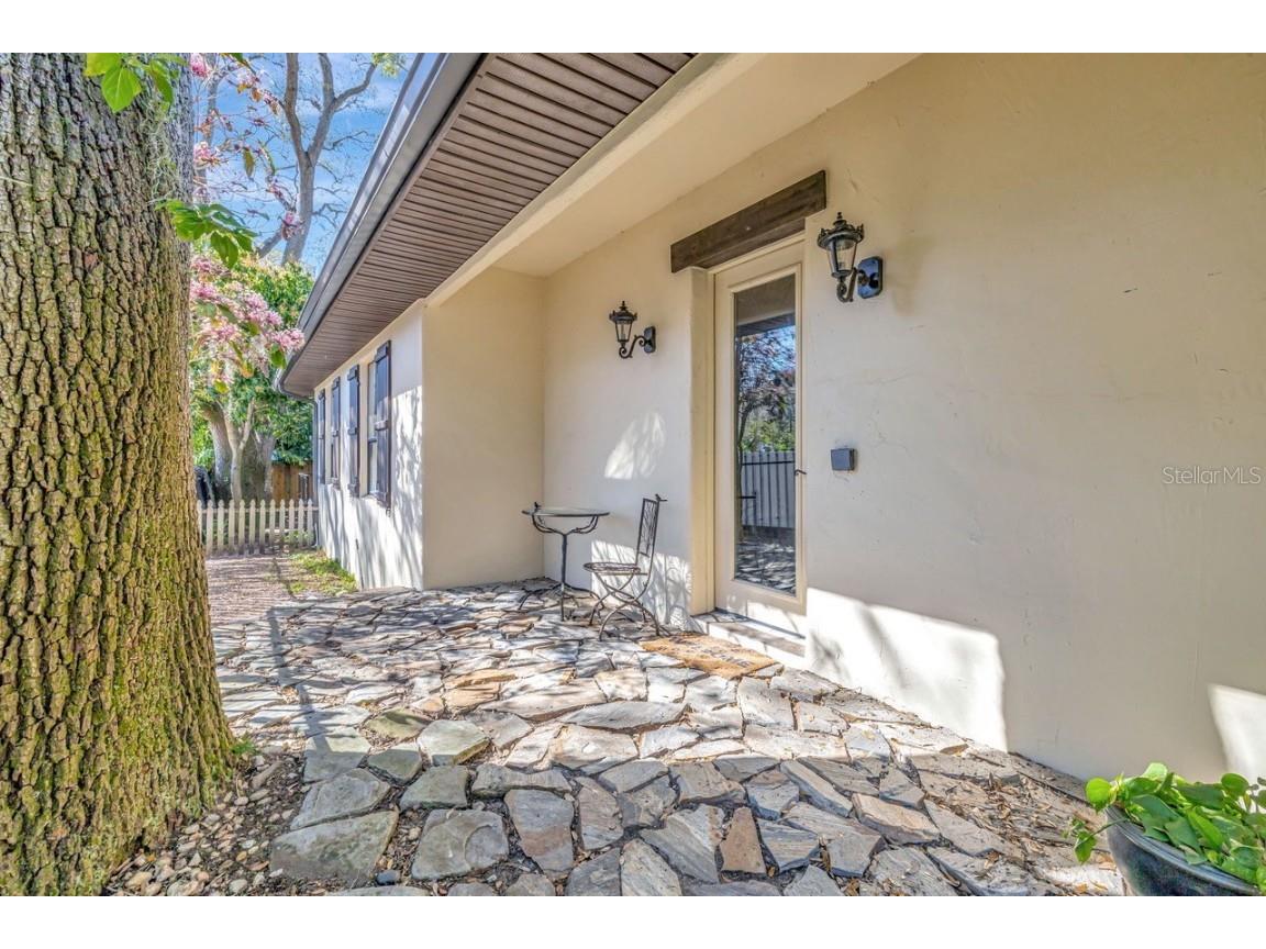 1108 W Charter Street Tampa FL 33602 TB8364770 image50