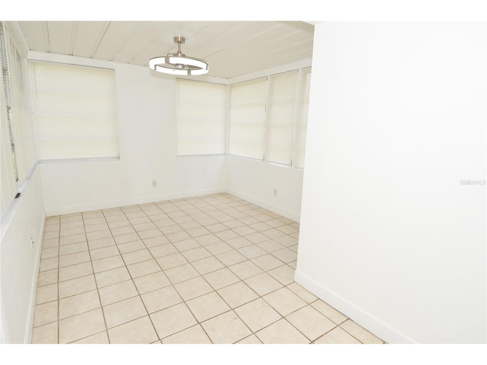 1108 Winchester Road N Saint Petersburg FL 33710 TB8513177 image48
