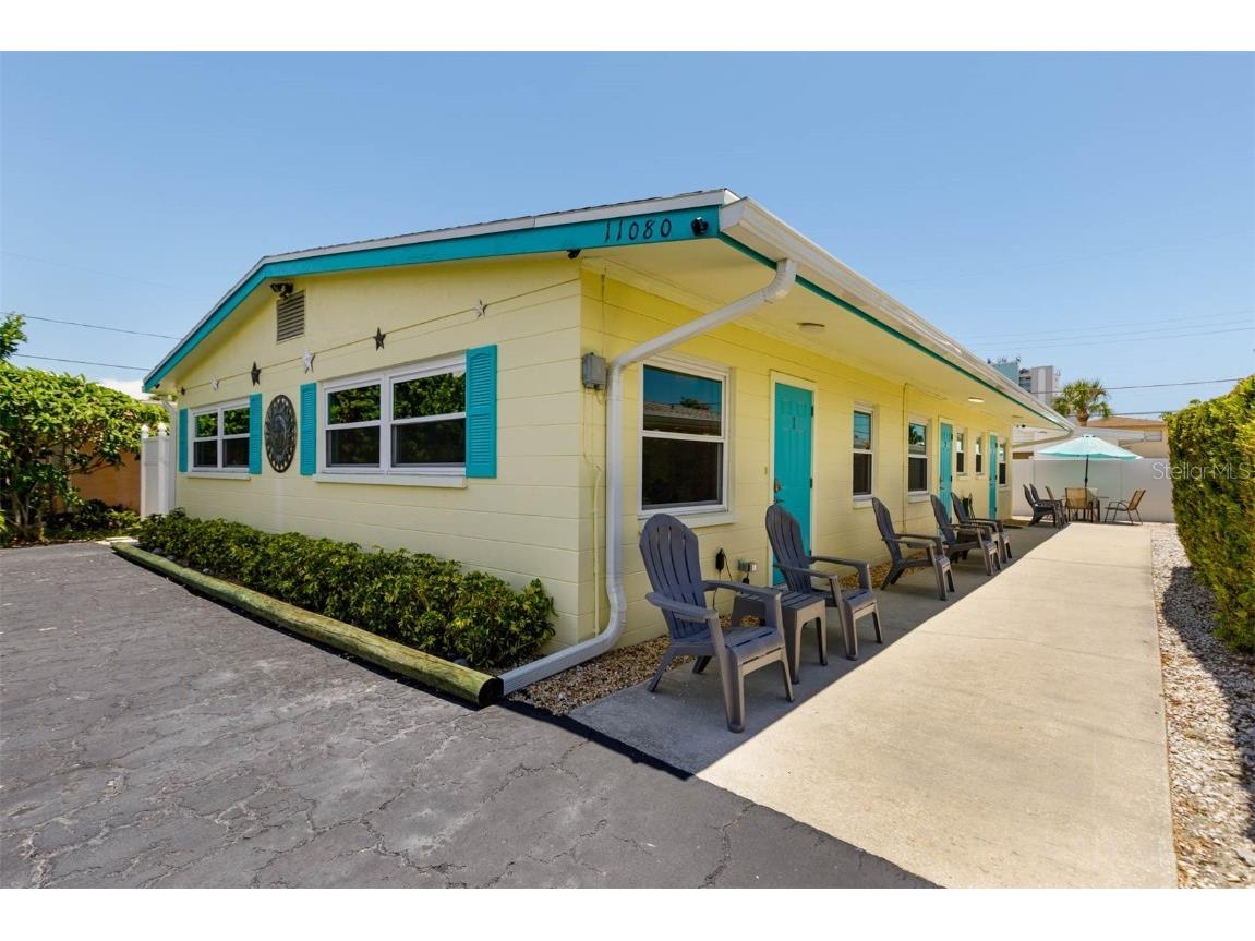 11080 2nd Street E Treasure Island FL 33706 U8206650 image1